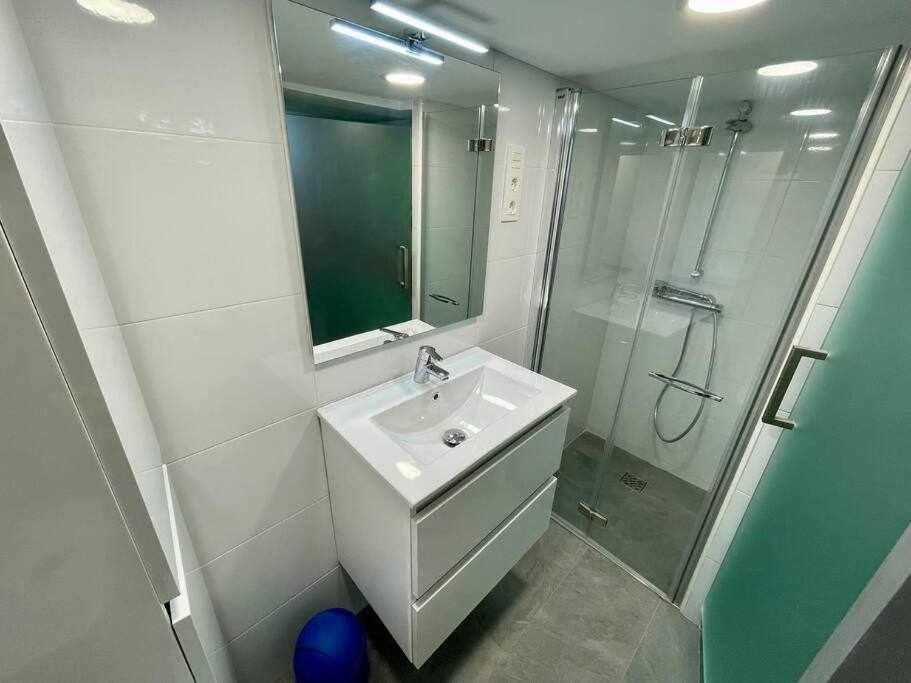 Utsa Eski Piso Con Encanto En 1ª Linea De Puerto Bermeo Bagian luar foto