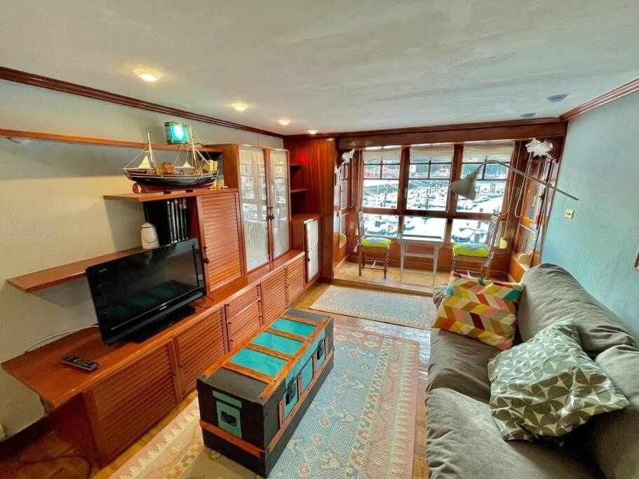 Utsa Eski Piso Con Encanto En 1ª Linea De Puerto Bermeo Bagian luar foto